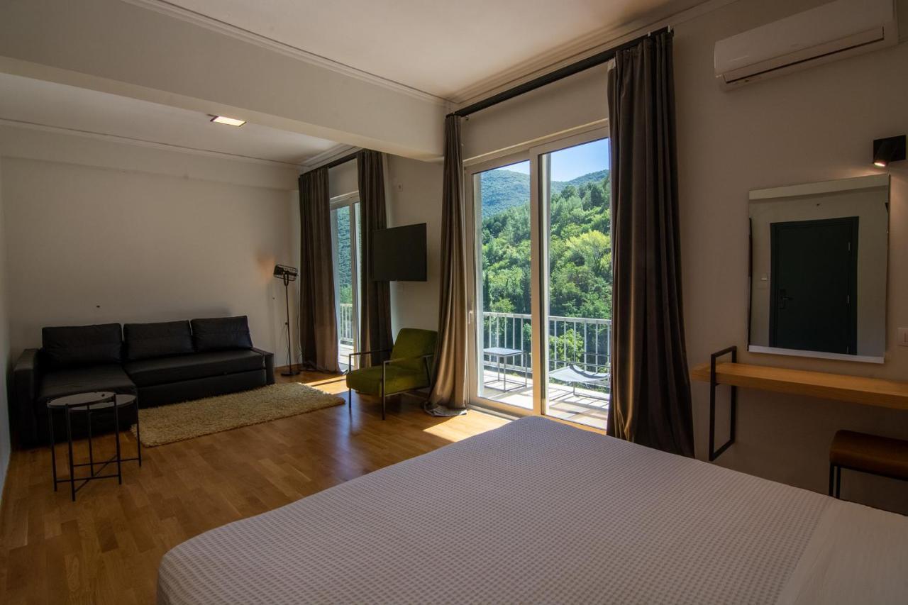 Theoxenia Hotel Andritsaina Dış mekan fotoğraf